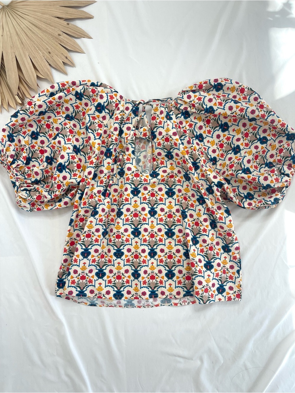 Rhode Rowan Puff Sleeves White Cream Pink Blue Yellow Floral Vase Blouse Top - Picture 4 of 5